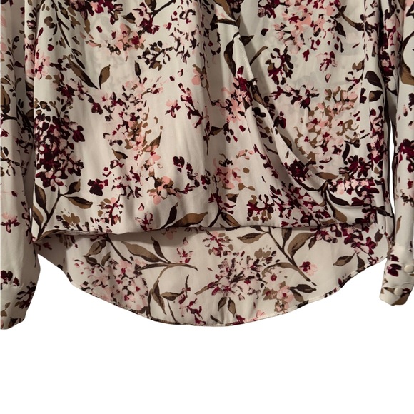 White House Black Market Floral Blouse Pink Cream Small - Picture 9 of 13